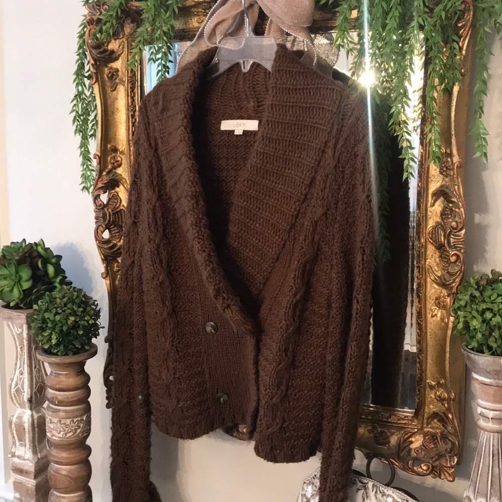 Brown cable knit sweater